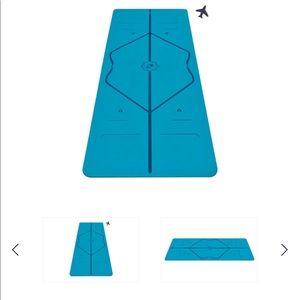 liforme yoga mat and travel bag